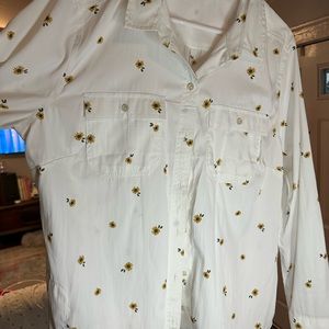 Eddie Bauer outdoorsy girl shirt